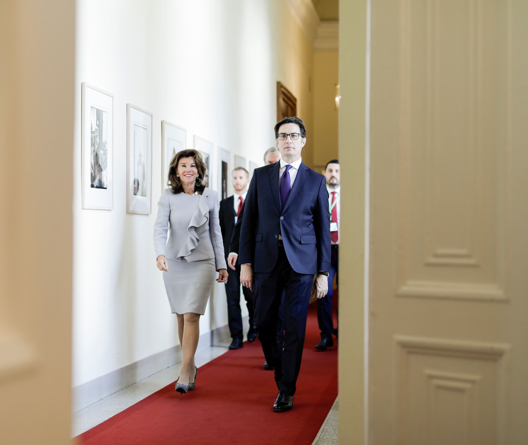 Am 11. Oktober 2019 empfing Bundeskanzlerin Brigitte Bierlein (l.) den Pr&auml;sident der Republik Nordmazedonien, Stevo Pendarovski (r.) zu einem Gespr&auml;ch.