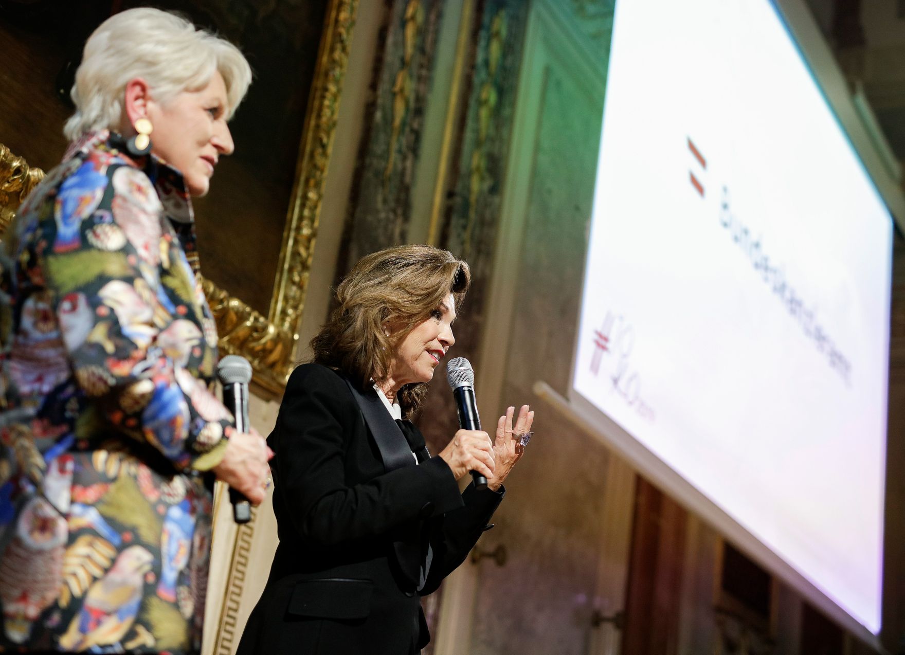 Am 5. November 2019 verlieh Bundeskanzlerin Brigitte Bierlein den MedienL&Ouml;WINNEN 2019.