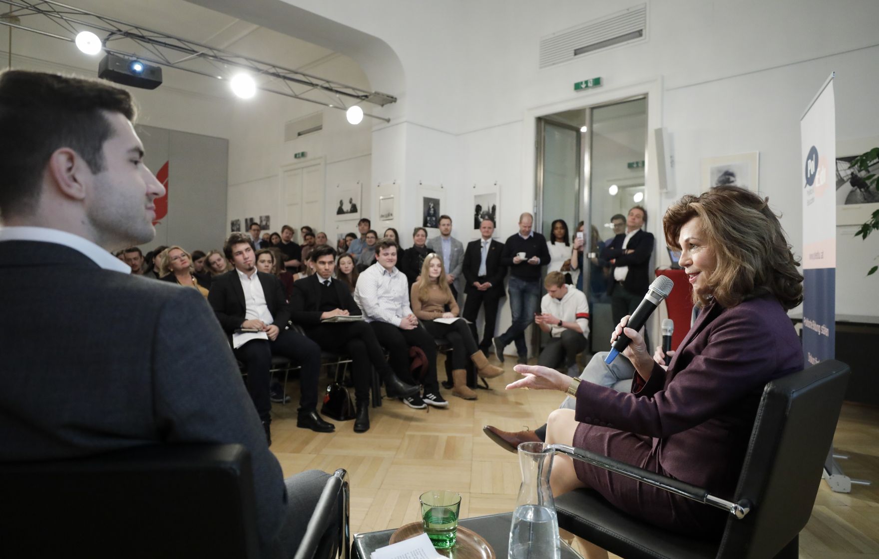 Am 9. Dezember 2019 nahm Bundeskanzlerin Brigitte Bierlein an der Veranstaltung von PolEdu teil.