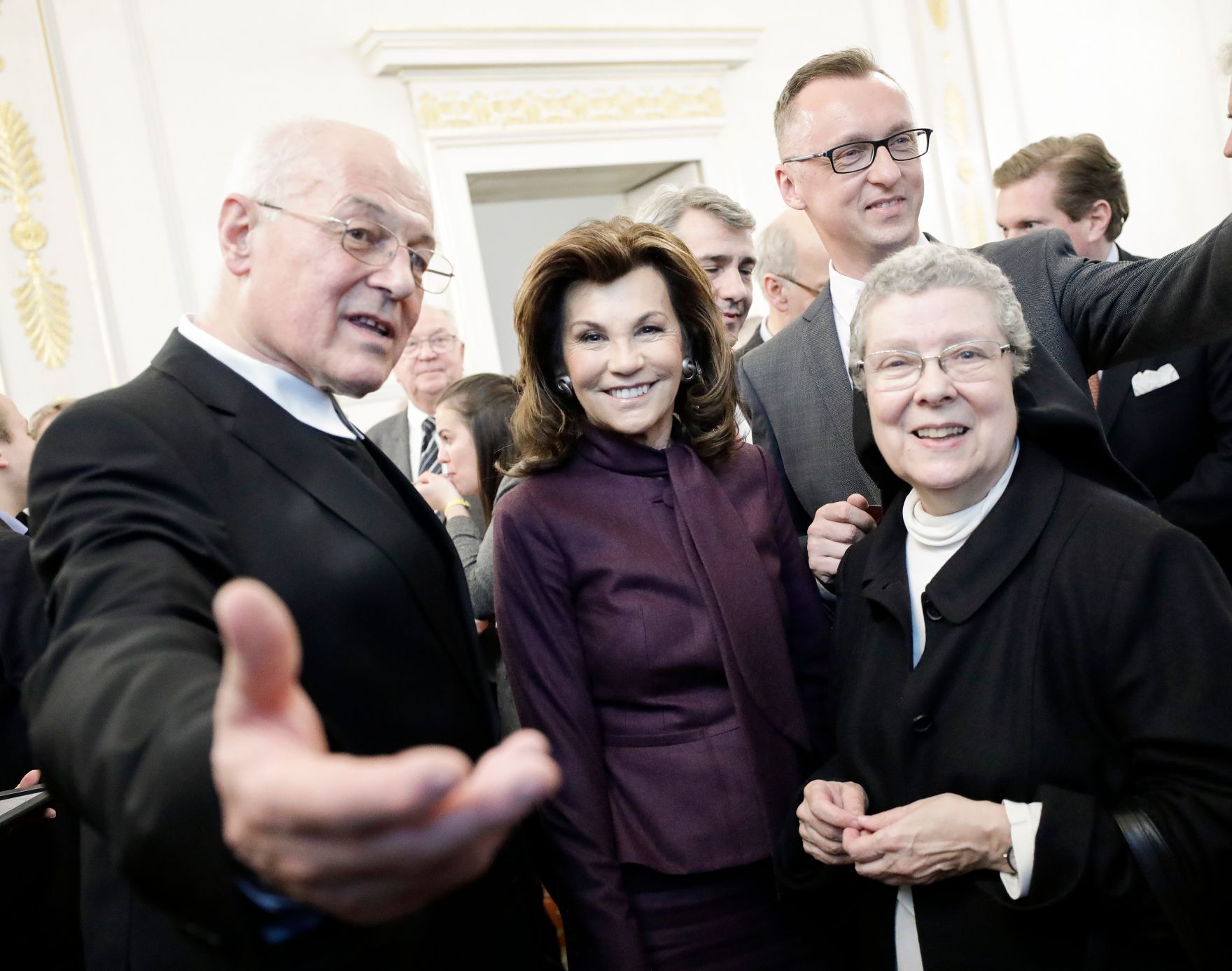 Am 19. Dezember 2019 lud Bundeskanzlerin Brigitte Bierlein religi&ouml;se Vertreterinnen und Vertreter zu einem Adventempfang in das Bundeskanzleramt.