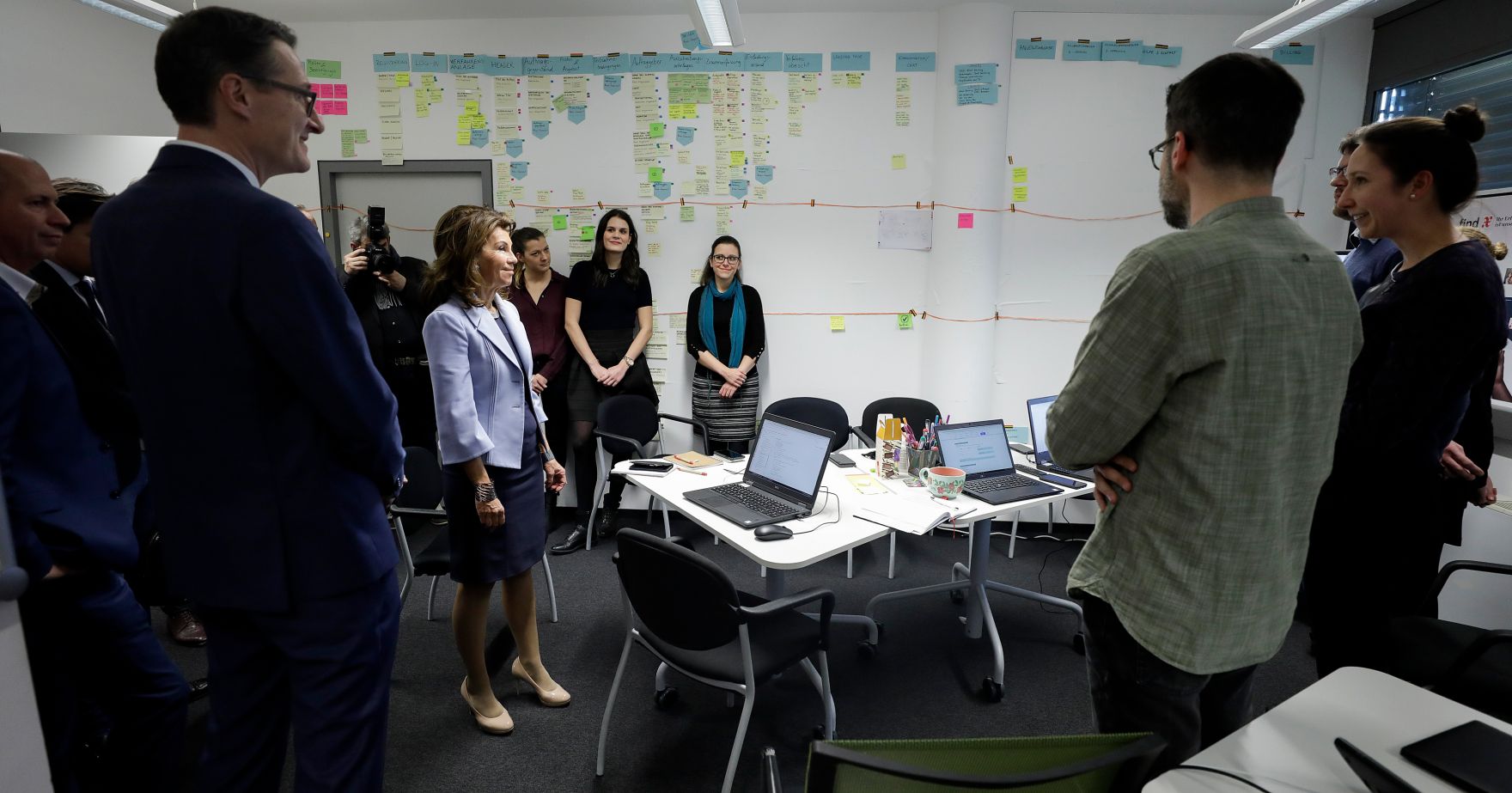 Am 20. Dezember 2019 besuchte Bundeskanzlerin Brigitte Bierlein die Redaktion der Wiener Zeitung.