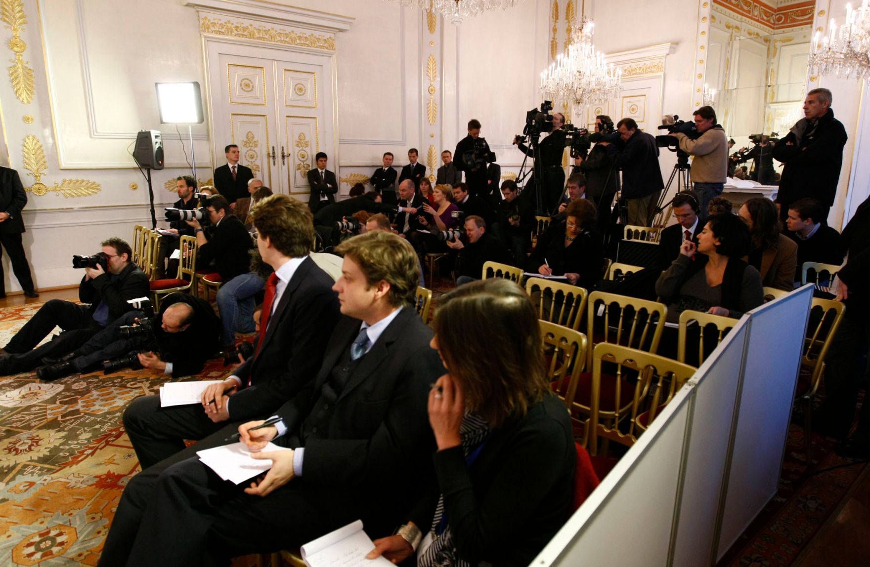 Pressefoyer nach dem Ministerrat am 16. Dezember 2008 im Bundeskanzleramt.