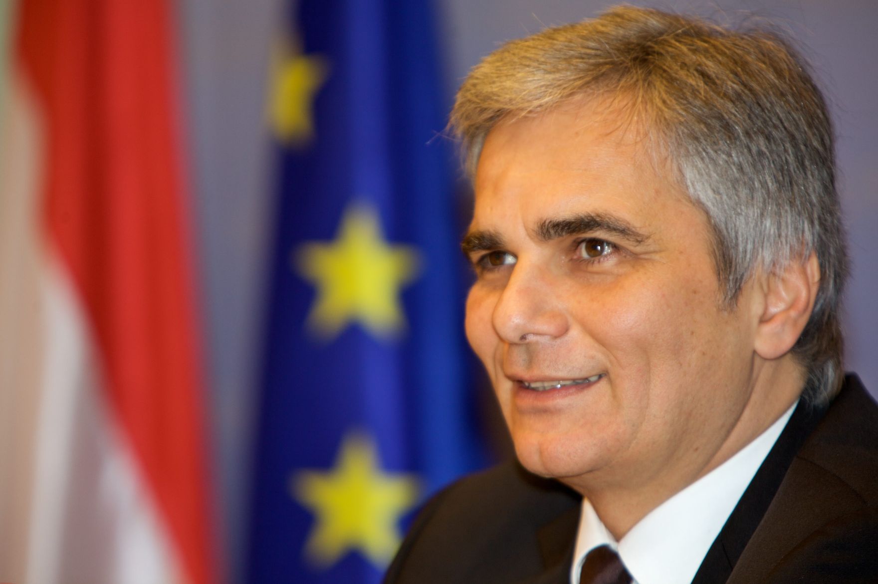 Freitag, den 29. Oktober 2010 fand in Br&uuml;ssel, Belgien die Abschluss-Pressekonferenz des &ouml;sterreichischen Bundeskanzlers Werner Faymann zum 2. Sitzungstag des Europ&auml;ischen Rates der EU-Staats- und Regierungschefs statt.