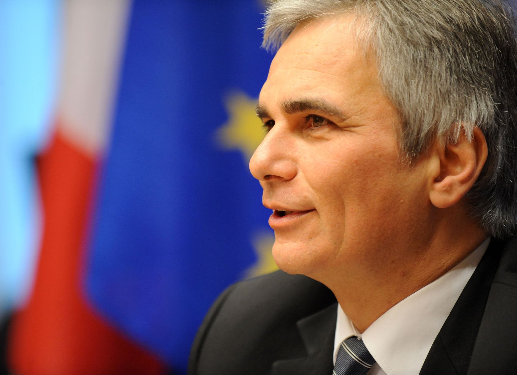 Freitag, den 17. Dezember 2010 fand in Br&uuml;ssel, Belgien die Sitzung des Europ&auml;ischen Rates der EU-Staats- und Regierungschefs statt. Im Bild Bundeskanzler Werner Faymann bei der Pressekonferenz.