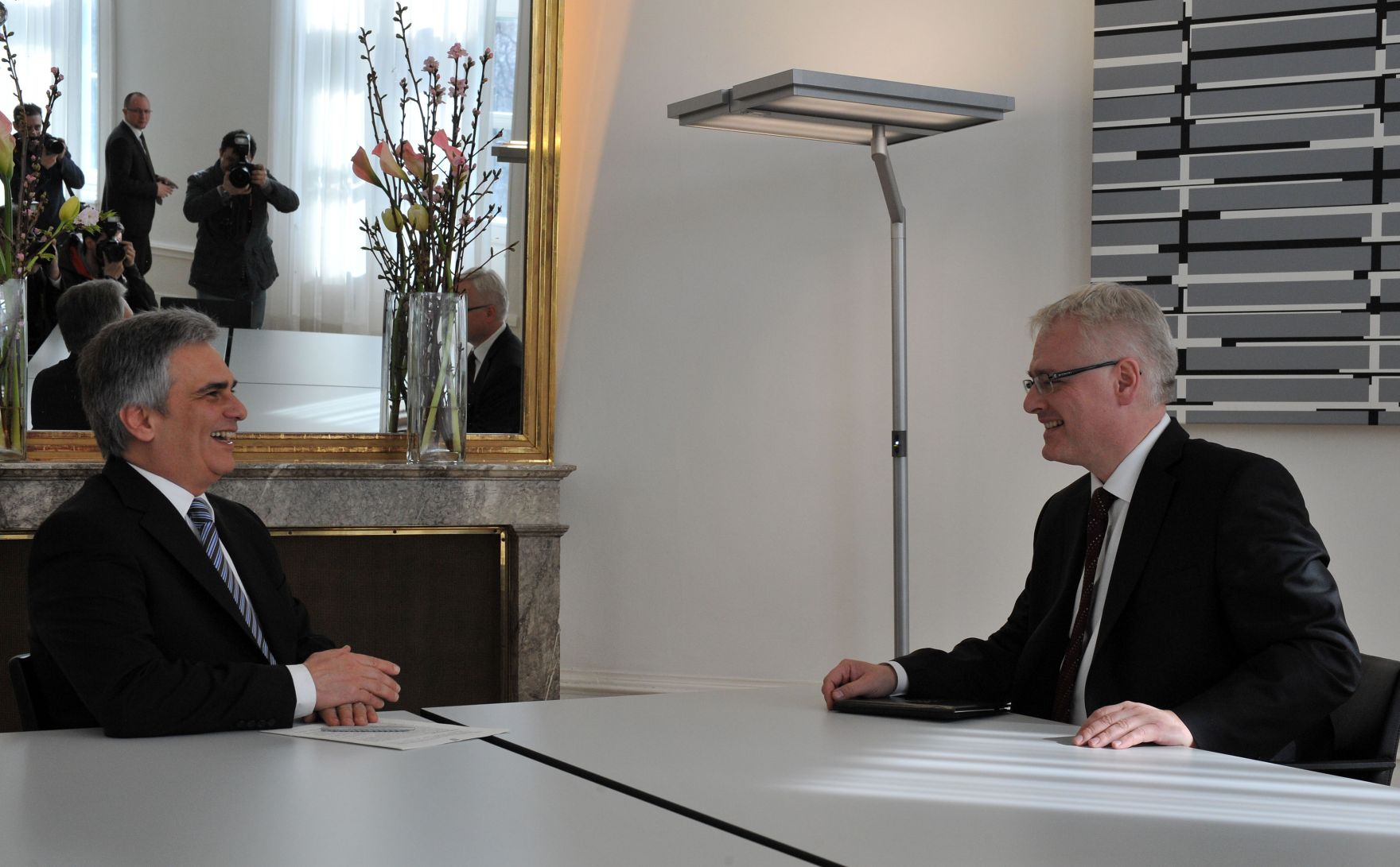 Montag, den 15. M&auml;rz 2010 traf Bundeskanzler Werner Faymann (L) im Bundeskanzleramt in Wien mit dem kroatischen Pr&auml;sidenten Ivo Josipović (R) zu politischen Gespr&auml;chen zusammen.