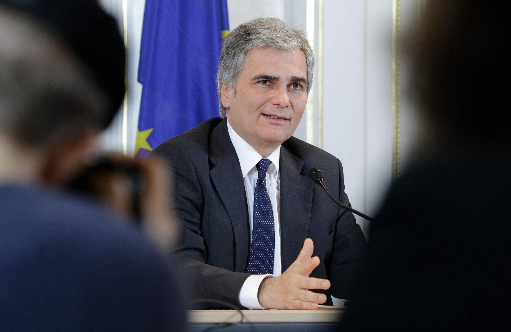 Bundeskanzler Werner Faymann beim Pressefoyer nach dem Ministerrat am 9. November 2010 im Bundeskanzleramt.