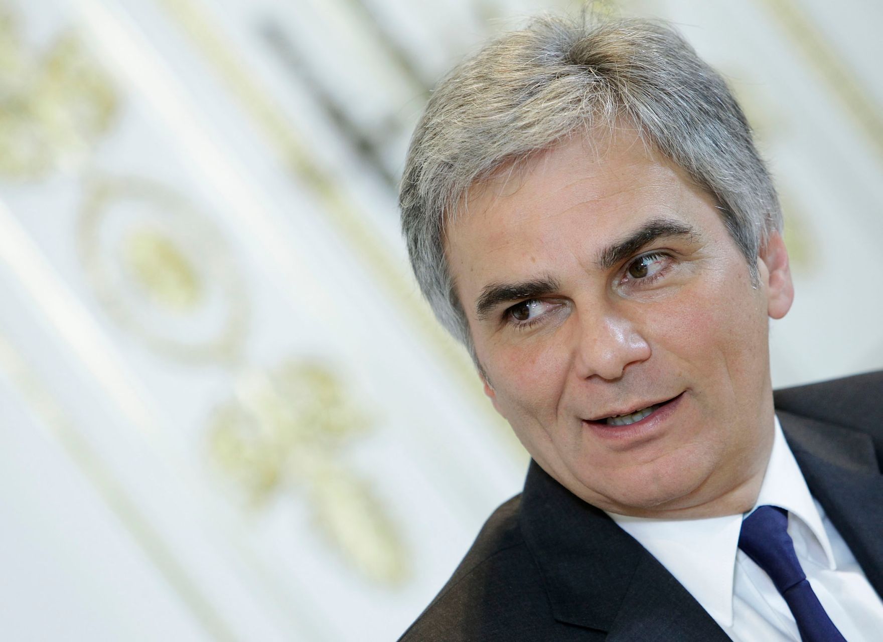 Bundeskanzler Werner Faymann beim Pressefoyer nach dem Ministerrat am 2. November 2010 im Bundeskanzleramt.