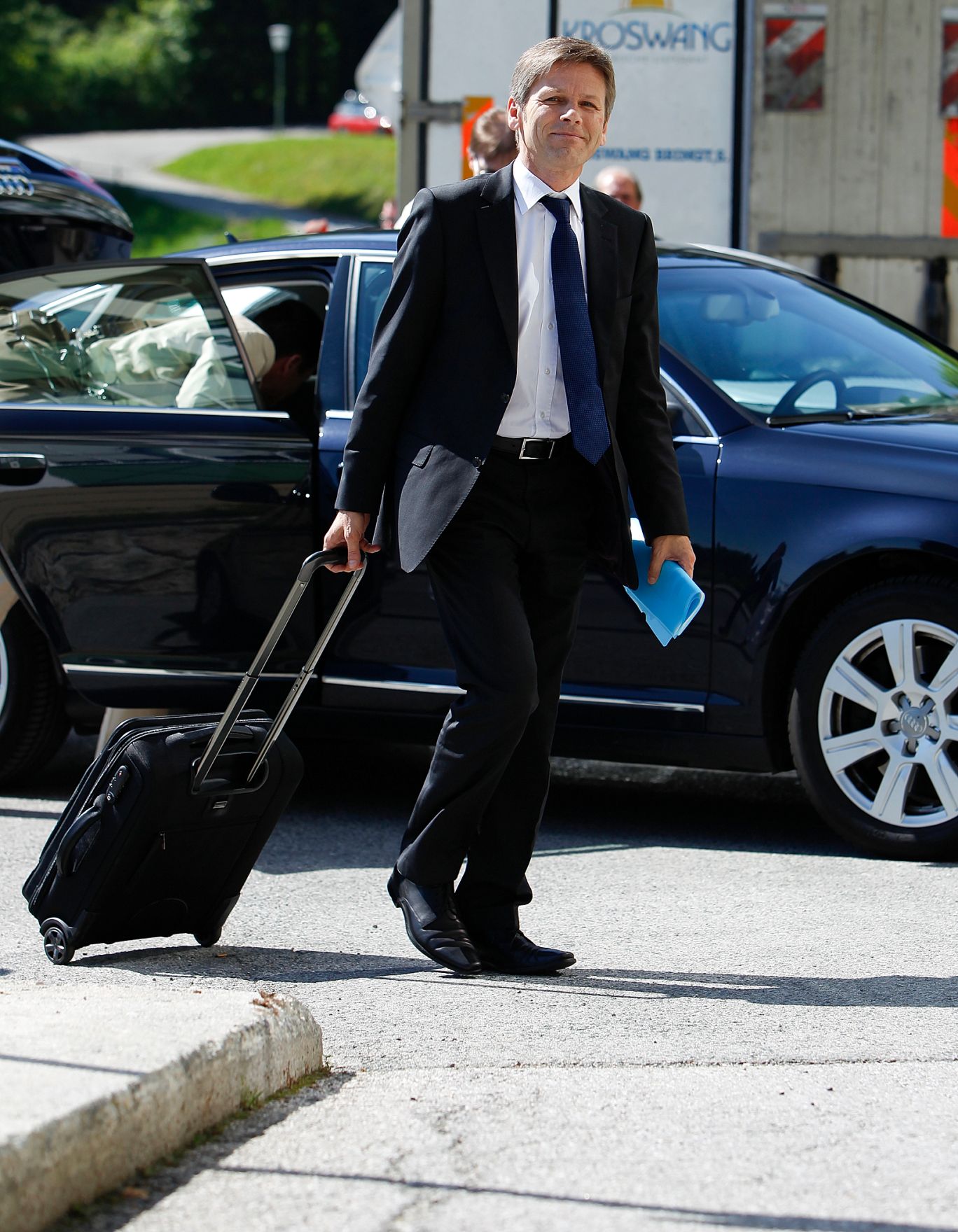 Am 30. Mai 2011 begann am Semmering die zweit&auml;gige Klausurtagung der Bundesregierung. Im Bild Staatssekret&auml;r Josef Ostermayer am Weg zur Regierungsklausur.