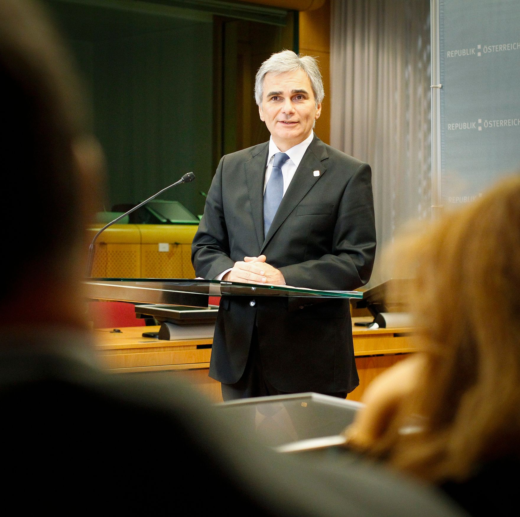 Am 23. November 2012 endete in Br&uuml;ssel der 2-t&auml;gige Europ&auml;ische Rat der EU-Staats- und Regierungschefs. Im Bild Bundeskanzler Werner Faymann bei der Pressekonferenz.