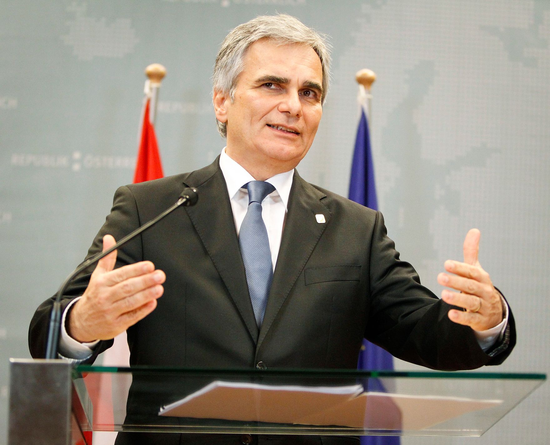 Am 23. November 2012 endete in Br&uuml;ssel der 2-t&auml;gige Europ&auml;ische Rat der EU-Staats- und Regierungschefs. Im Bild Bundeskanzler Werner Faymann bei der Pressekonferenz.