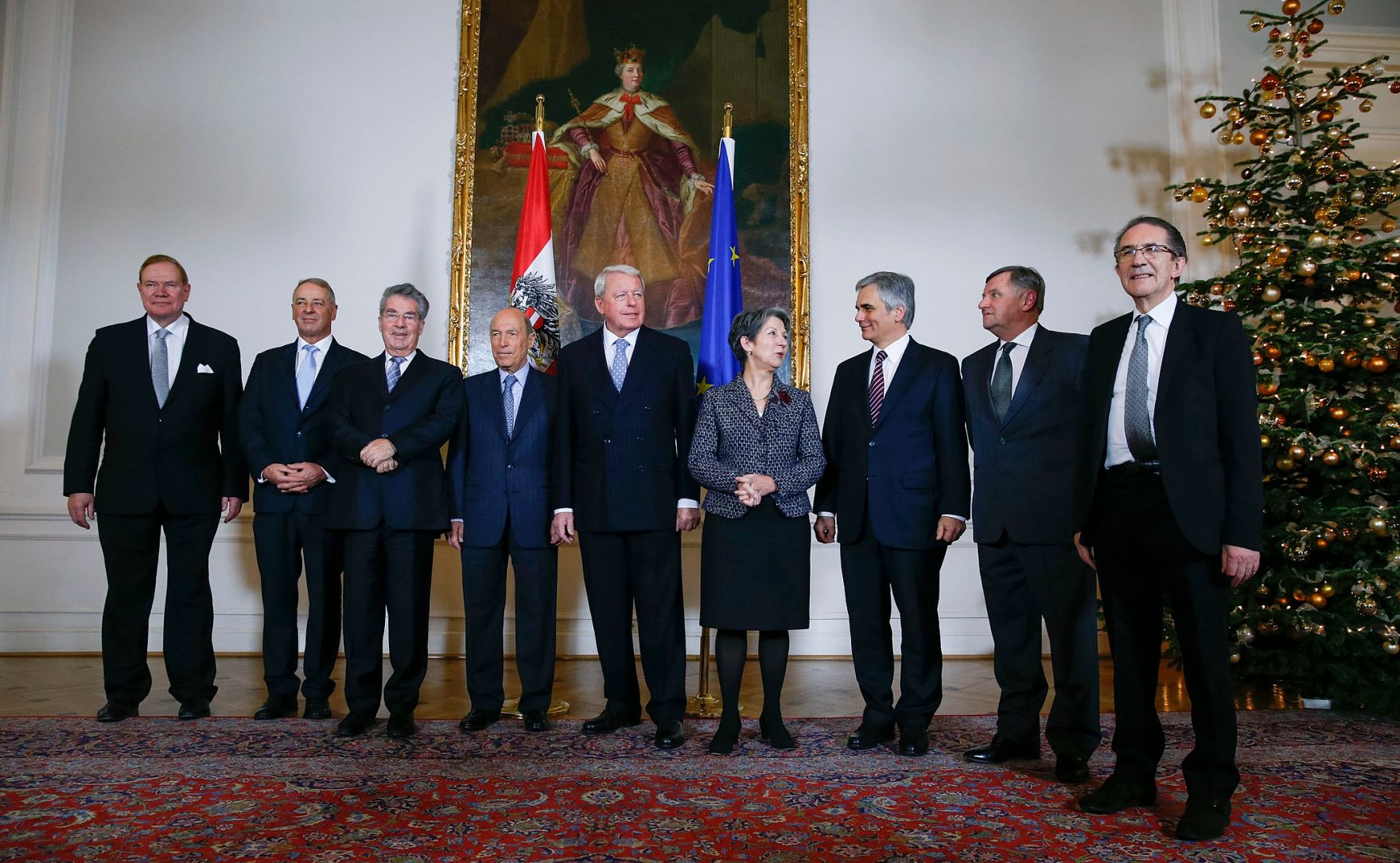 Am 11. Dezember 2012 lud Bundeskanzler Werner Faymann aus Anlass des 75. Geburtstages von Bundeskanzler a.D. Franz Vranitzky zu einem Empfang in das Bundeskanzleramt. Im Bild (v.l.n.r) Ministerpr&auml;sident der Republik Finnland a.D. Paavo Lipponen, Bundespr&auml;sident der Schweizerischen Eidgenossenschaft a.D. Adolf Ogi, Bundespr&auml;sident Heinz Fischer, Premierminister der Hellenischen Republik a.D. Konstantinos Simitis, Bundeskanzler a.D. Franz Vranitzky, Parlamentpr&auml;sidentin Barbara Prammer, Bundeskanzler Werner Faymann, Ungarischer Ministerpr&auml;sident a.D. Miklos Nemeth und Vizepremierminister von Belgien a.D. Willy Claes.