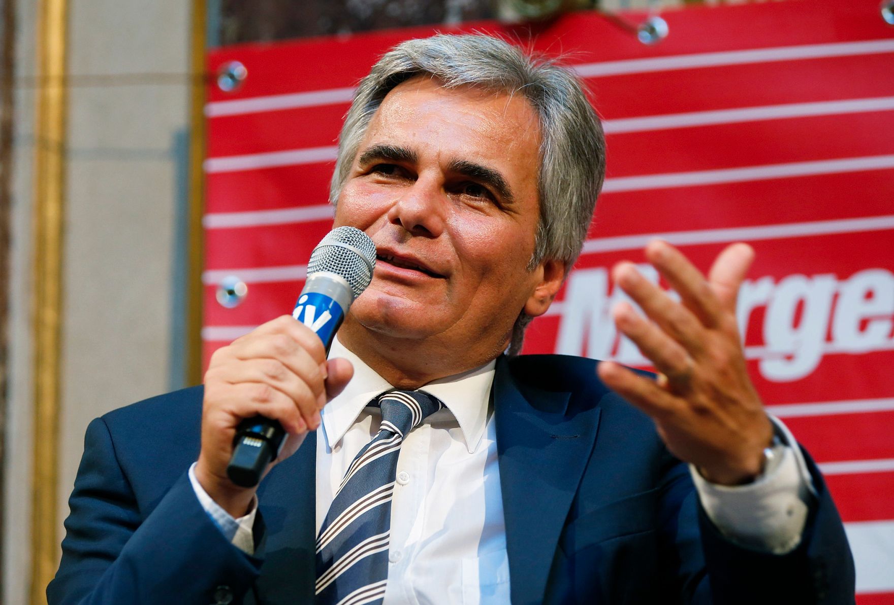 Am 17. Juni 2013 nahm Bundeskanzler Werner Faymann (im Bild) gemeinsam mit dem Gouverneur der &Ouml;sterreichischen Nationalbank Ewald Nowotny am "Heute-Talk" im Haus der Industrie teil.