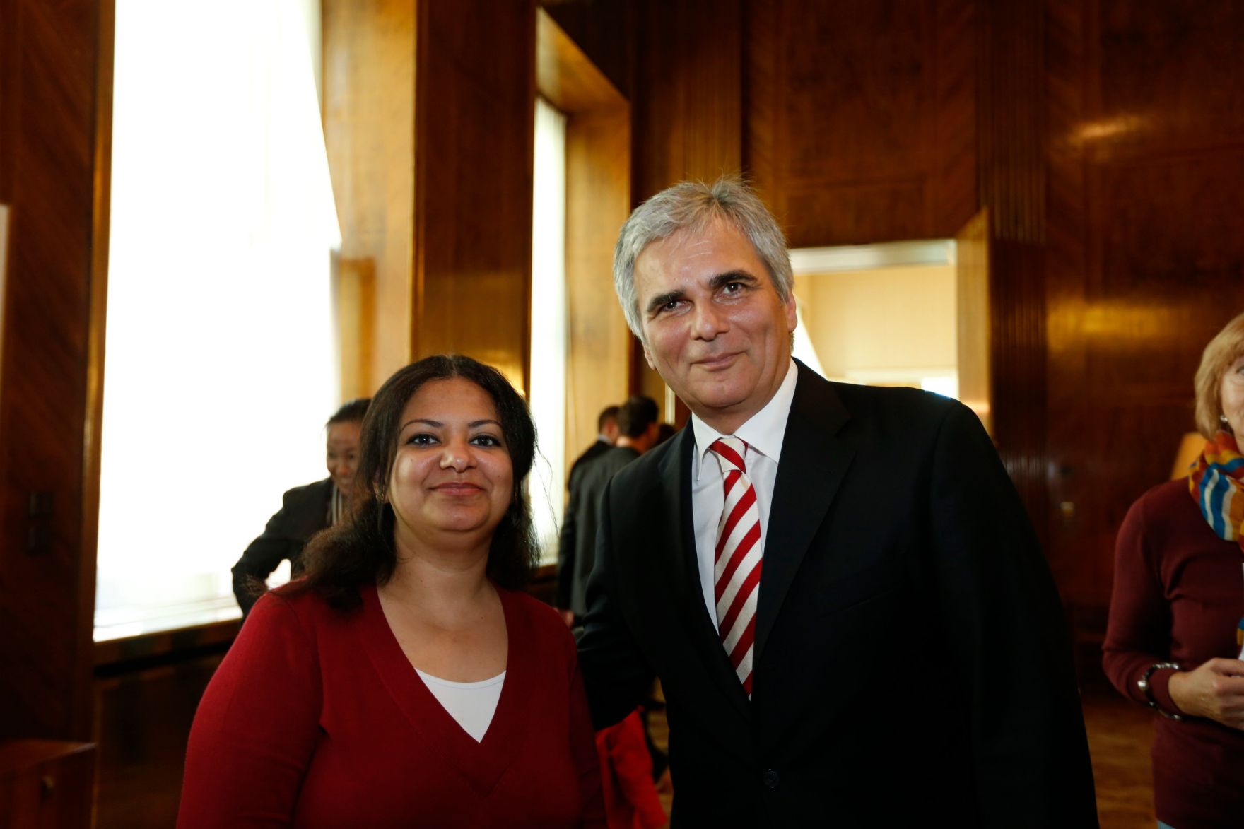 Am 26. Oktober 2013 empfing Bundeskanzler Werner Faymann im Rahmen des Nationalfeiertages Besucherinnen und Besucher im Bundeskanzleramt.