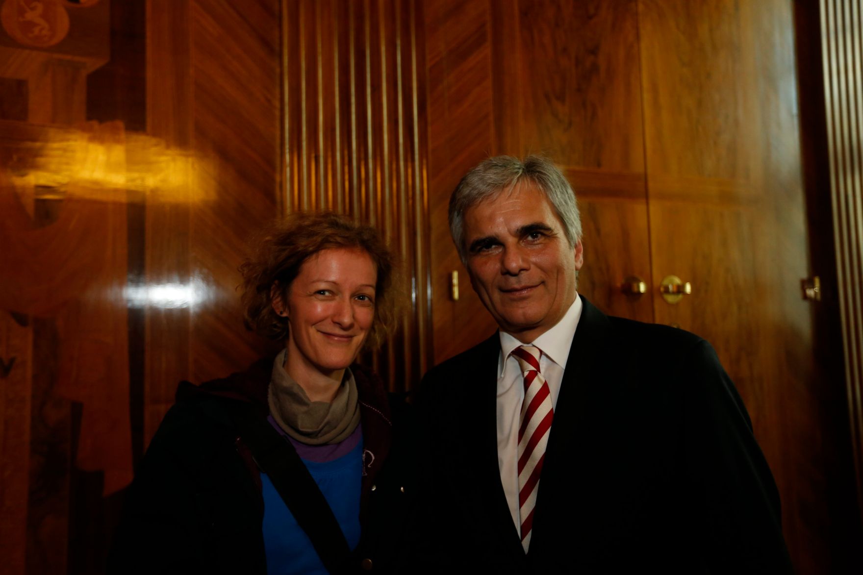 Am 26. Oktober 2013 empfing Bundeskanzler Werner Faymann im Rahmen des Nationalfeiertages Besucherinnen und Besucher im Bundeskanzleramt.