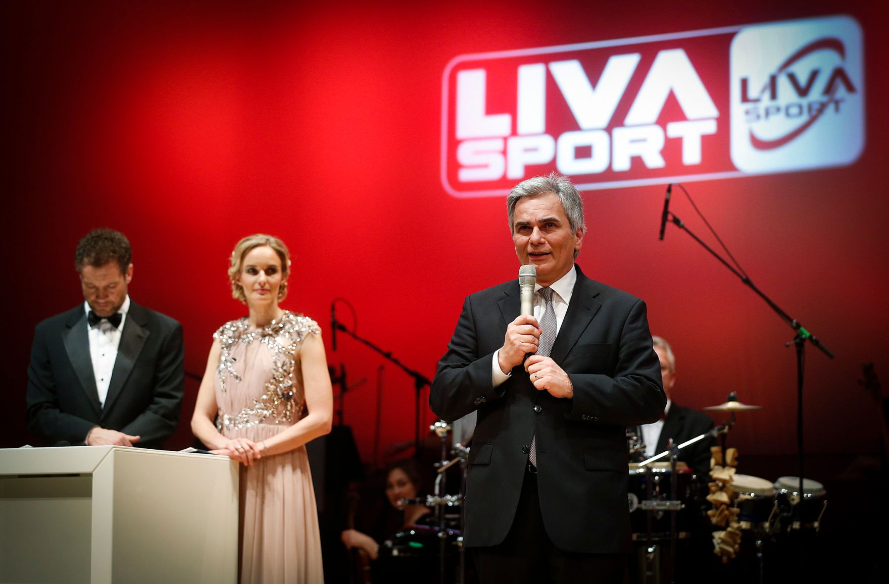 Am 31. J&auml;nner 2014 nahm Bundeskanzler Werner Faymann an der Er&ouml;ffnung der Galanacht des Sports 2014 in Linz teil.
