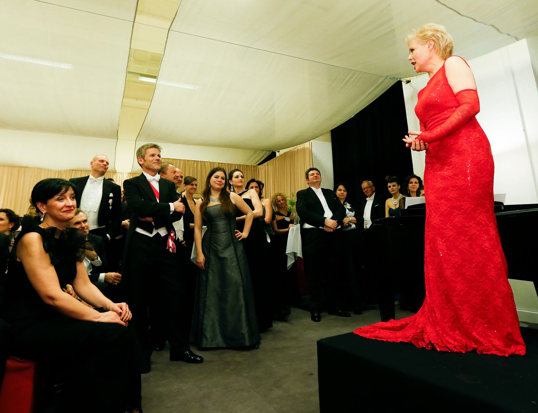 Am 27. Februar 2014 besuchte Kanzleramtsminister Josef Ostermayer den Wiener Opernball.