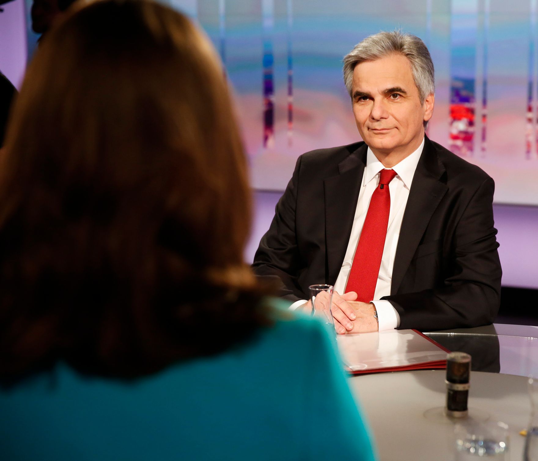 Am 21. Dezember 2014 stellte sich Bundeskanzler Werner Faymann den Fragen bei der ORF-Pressestunde.