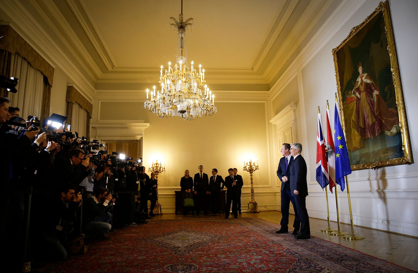 Am 26. November 2015 empfing Bundeskanzler Werner Faymann den britischen Premierminister David Cameron zu einem Arbeitsgespr&auml;ch.