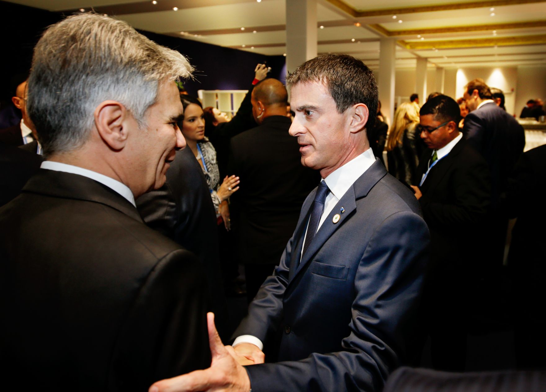 Am 30. November 2015 fand die UN-Klimakonferenz in Paris statt. Im Bild Bundeskanzler Werner Faymann (l.) mit dem franz&ouml;sischen Premierminister Manuel Valls (r.).