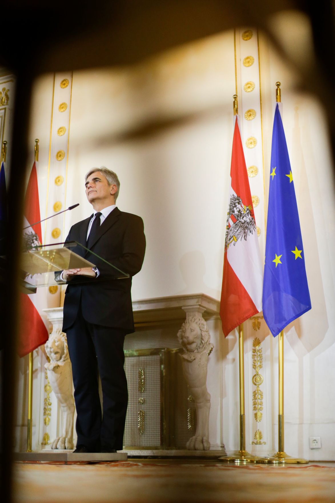 Bundeskanzler Werner Faymann beim Pressefoyer nach dem Ministerrat am 9. Dezember 2015. 