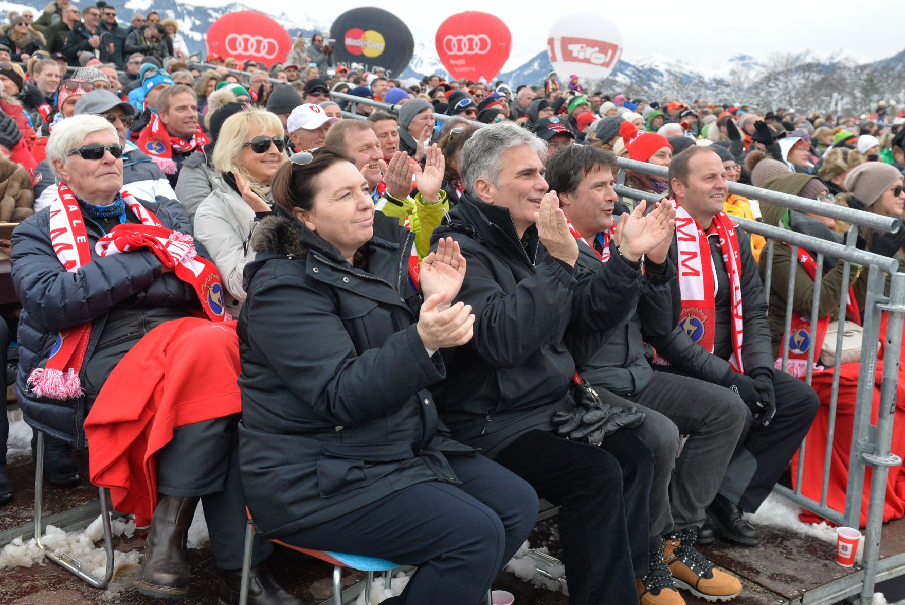 Am 24. J&auml;nner 2016 besuchte Bundeskanzler Werner Faymann gemeinsam mit Ehefrau Martina den Ski-Weltcup Slalom der Herren in Kitzb&uuml;hel.