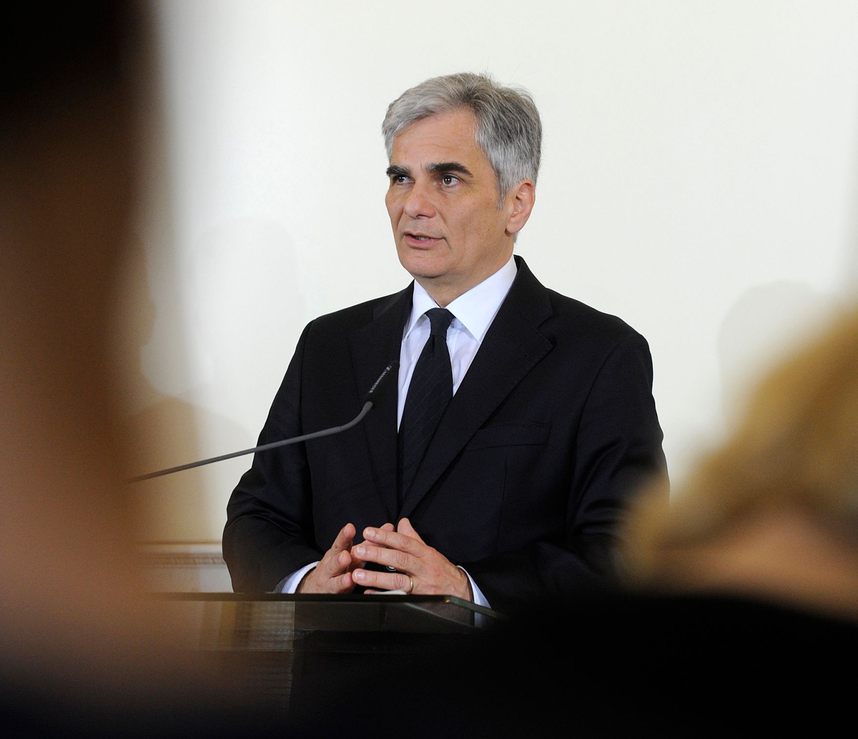 Bundeskanzler Werner Faymann beim Pressefoyer nach dem Ministerrat am 12. April 2016.