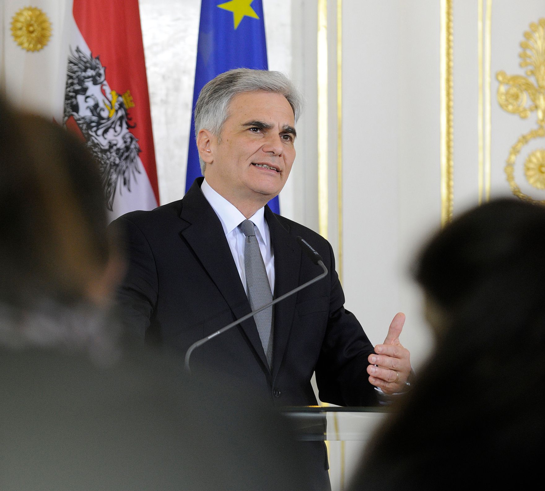 Bundeskanzler Werner Faymann beim Pressefoyer nach dem Ministerrat am 26. April 2016. 