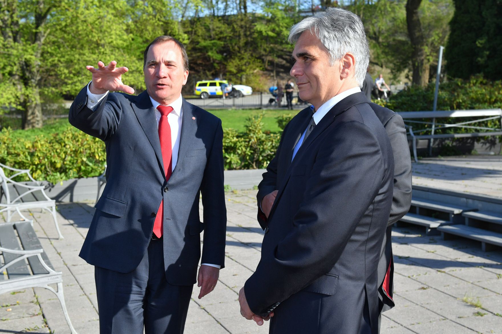 Am 8. Mai 2016 fand ein Treffen von Bundeskanzler Werner Faymann (r.) mit dem schwedischen Ministerpr&auml;sidenten Stefan L&ouml;fven (l.) und dem deutschen Vizekanzler Sigmar Gabriel in Stockholm statt.