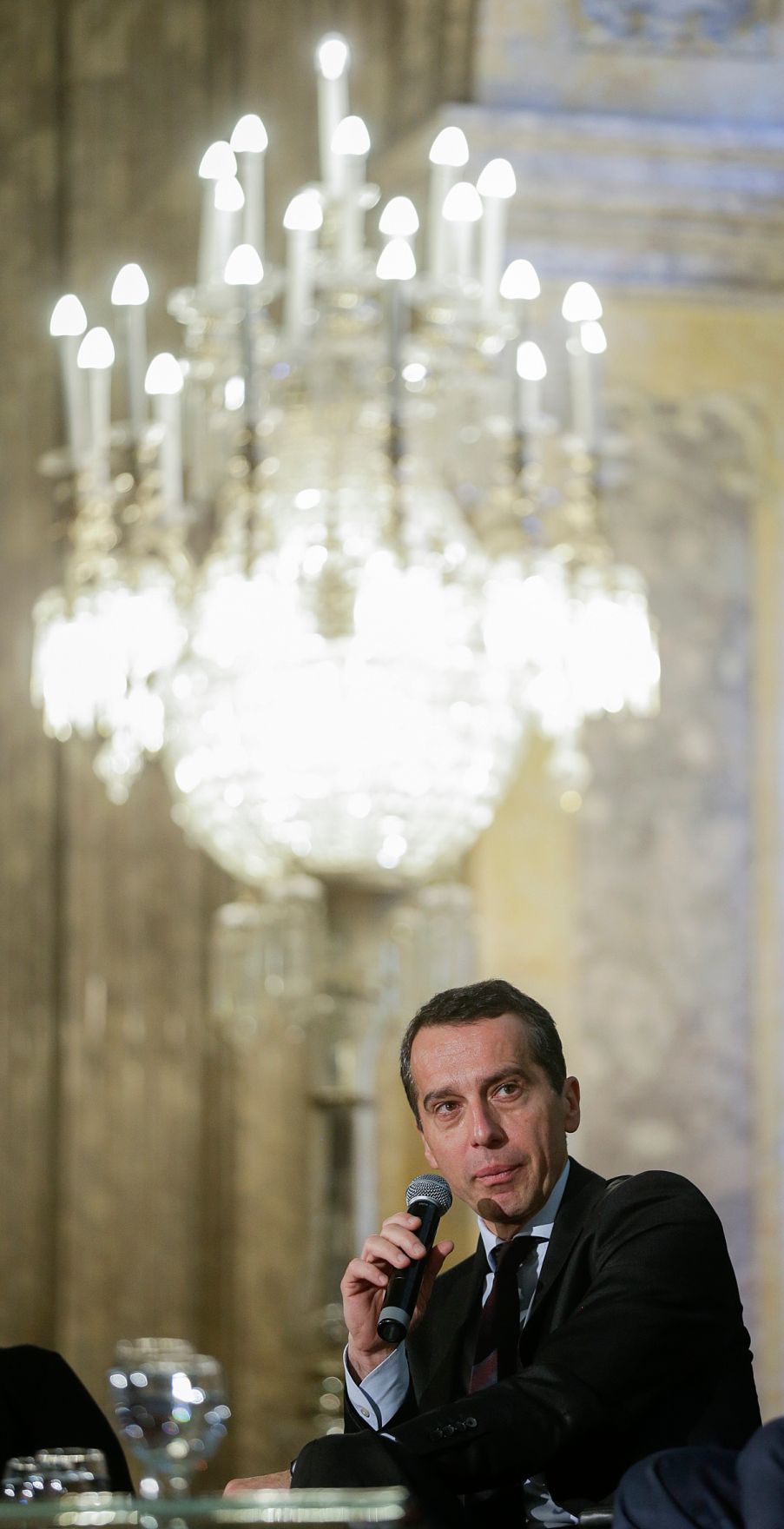 Am 4. Juli 2016 fand in der Aula der Wissenschaften eine Diskussion zum "Wirtschaftspolitischen Programm &Ouml;sterreich 2016-17" statt. Im Bild Bundeskanzler Christian Kern.