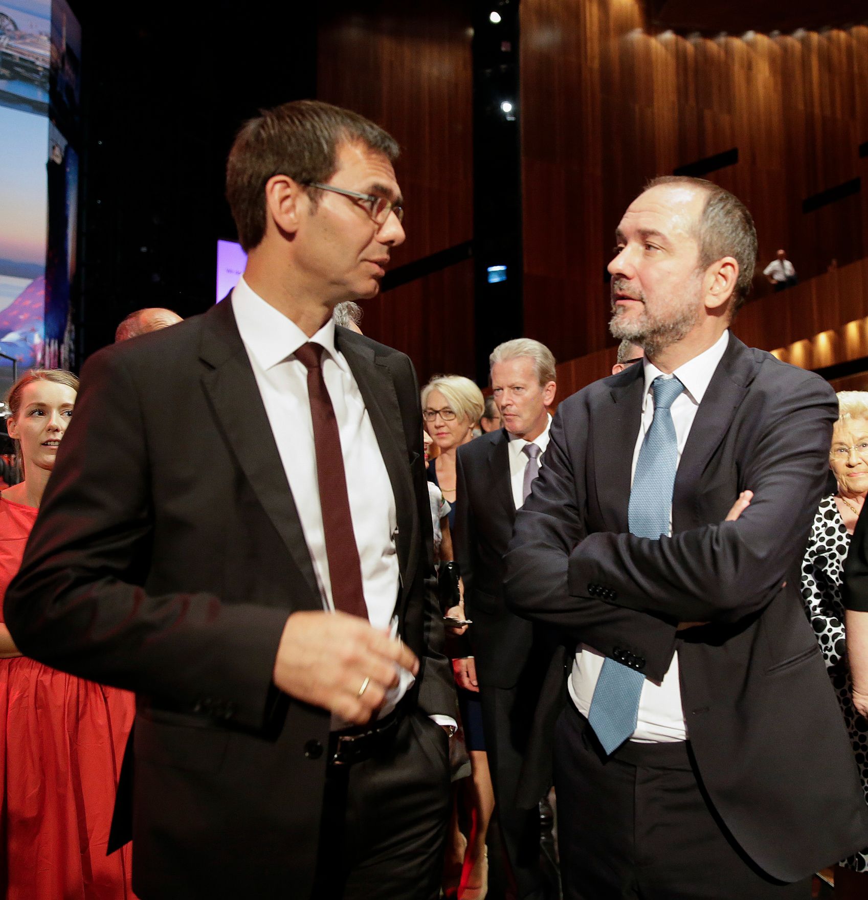 Am 20. Juli 2016 besuchte Bundeskanzler Christian Kern die Er&ouml;ffnung der Bregenzer Festspiele in Vorarlberg. Im Bild Kunst- und Kulturminister Thomas Drozda (r.) mit Landeshauptmann Markus Wallner (l.).