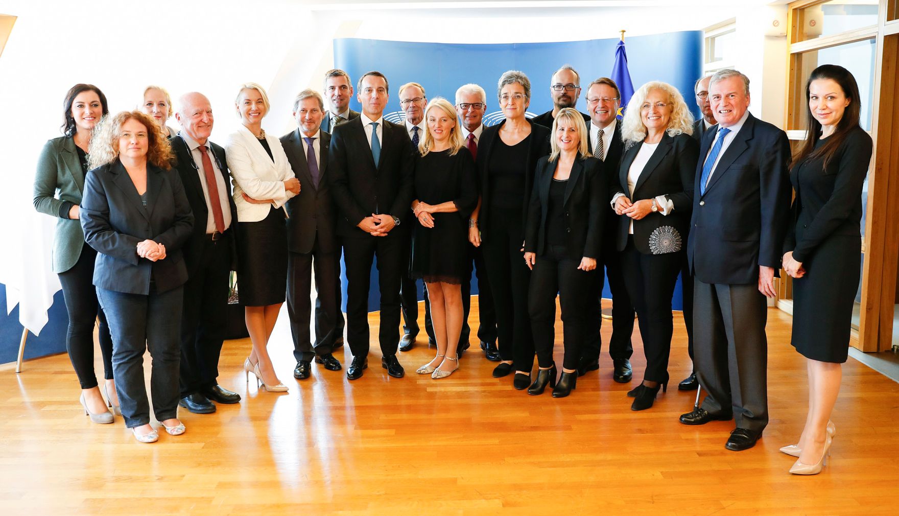 Am 5. Oktober 2016 traf Bundeskanzler Christian Kern die &ouml;sterreichischen Abgeordneten zum Europ&auml;ischen Parlament in Stra&szlig;burg.
