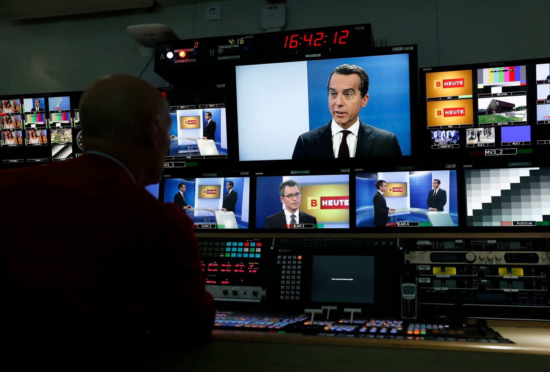 Am 18. Oktober 2016 besuchte Bundeskanzler Christian Kern das Bundesland Burgenland. Im Bild beim Interview mit "Burgenland heute".