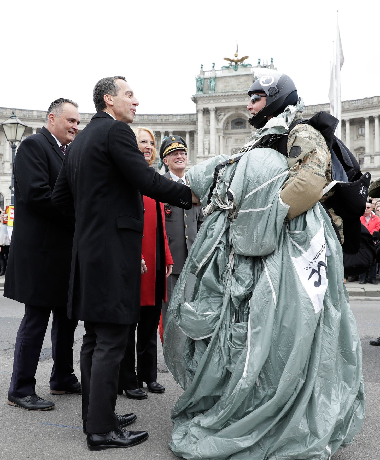 Am 26. Oktober 2016 hielt Bundeskanzler Christian Kern im Rahmen der Angelobung der Rekrutinnen und Rekruten des &ouml;sterreichischen Bundesheeres auf dem Wiener Heldenplatz eine Rede zum &Ouml;sterreichischen Nationalfeiertag.