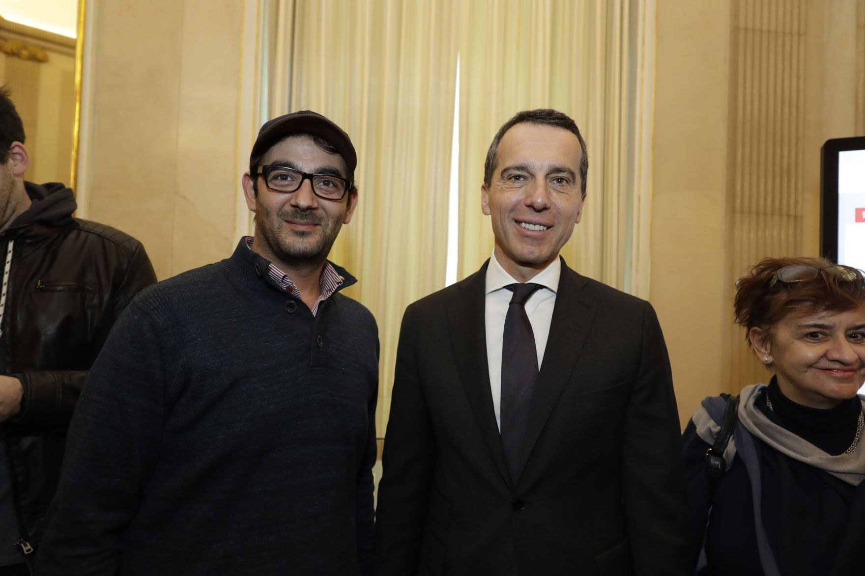 Am 26. Oktober 2016 empfing Bundeskanzler Christian Kern im Rahmen des Nationalfeiertages Besucherinnen und Besucher im Bundeskanzleramt.