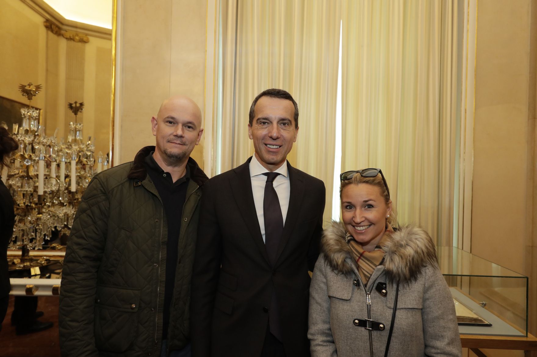 Am 26. Oktober 2016 empfing Bundeskanzler Christian Kern im Rahmen des Nationalfeiertages Besucherinnen und Besucher im Bundeskanzleramt.