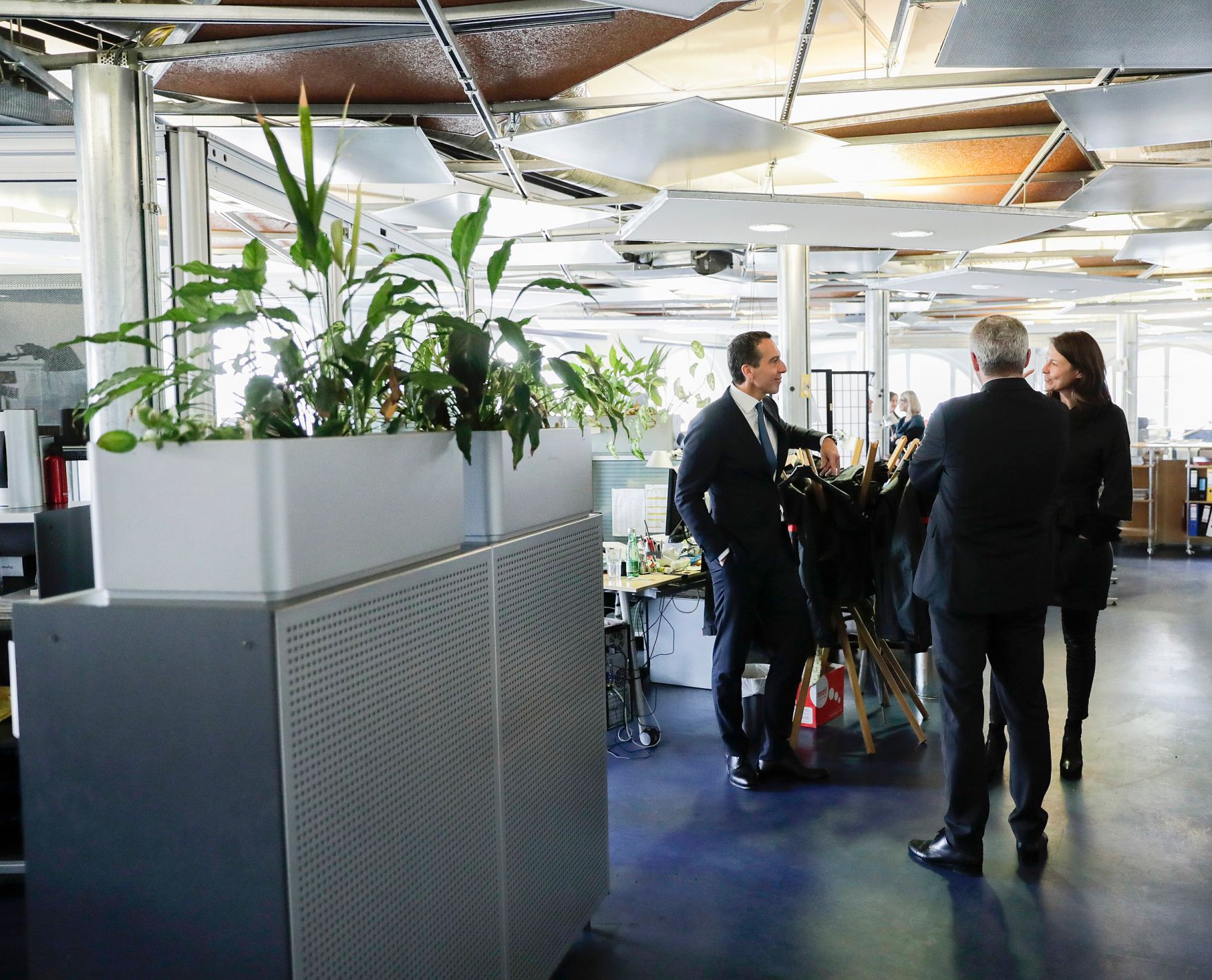 Am 3. November 2016 besuchte Bundeskanzler Christian Kern die ORF-Radioinformation im Funkhaus.