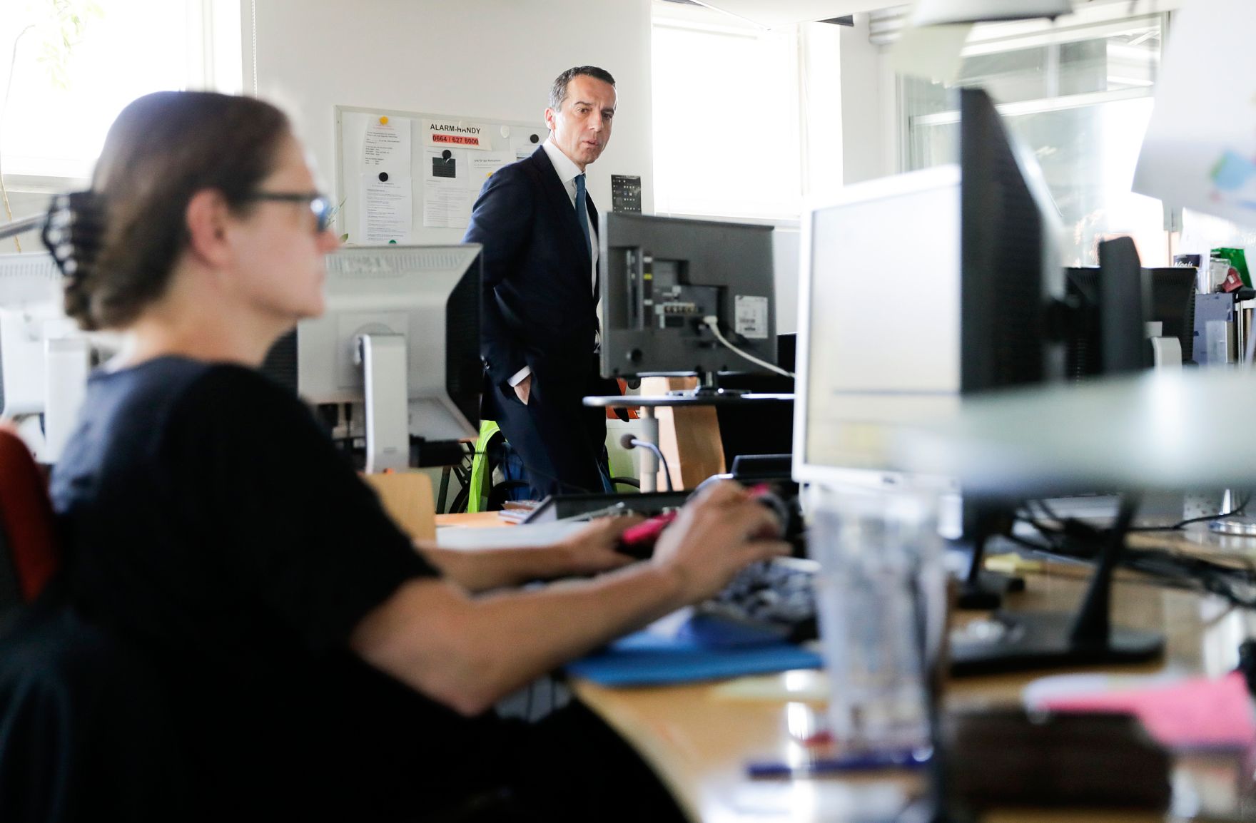 Am 3. November 2016 besuchte Bundeskanzler Christian Kern die ORF-Radioinformation im Funkhaus.