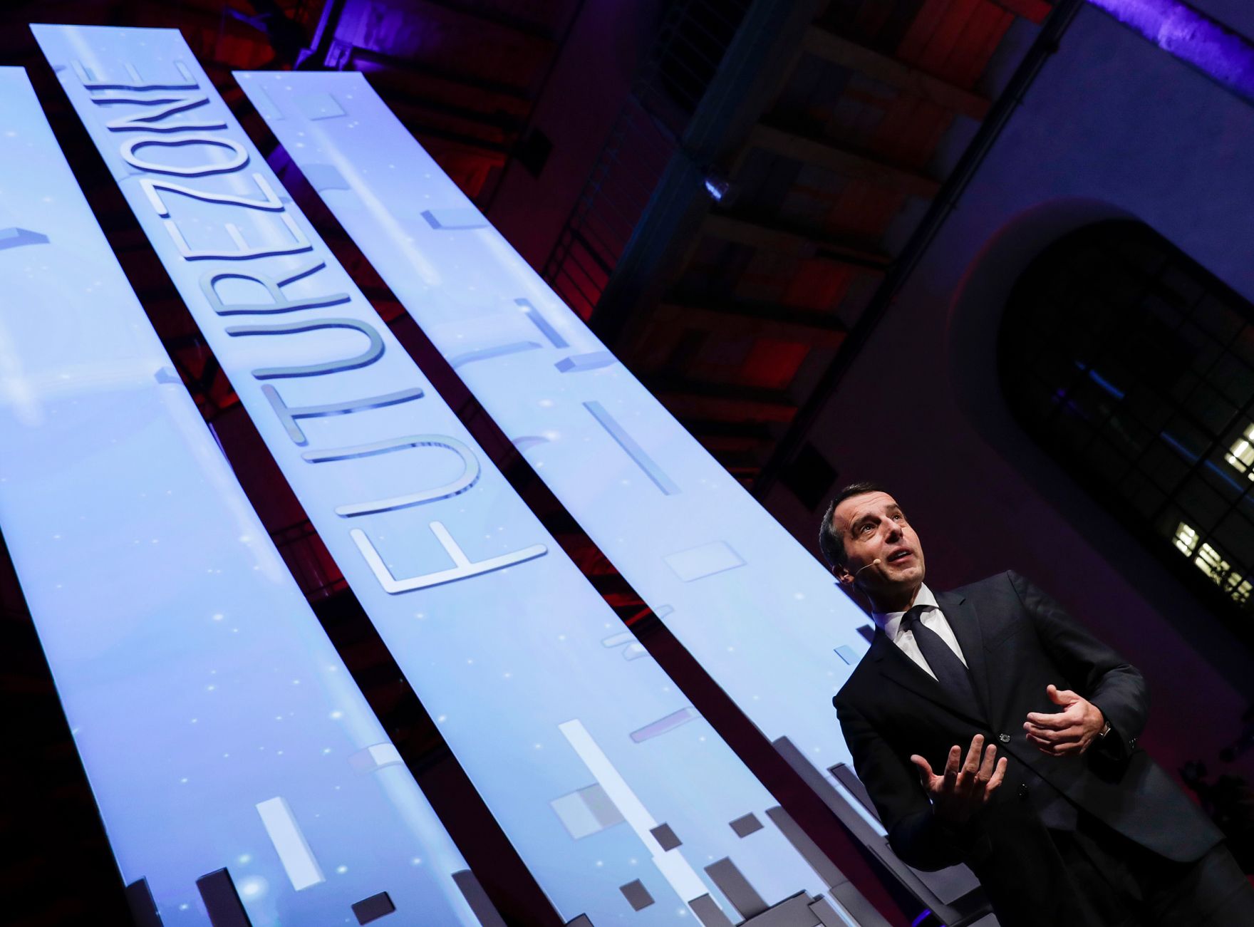 Am 10. November 2016 er&ouml;ffnete Bundeskanzler Christian Kern den futurezone Award 2016.