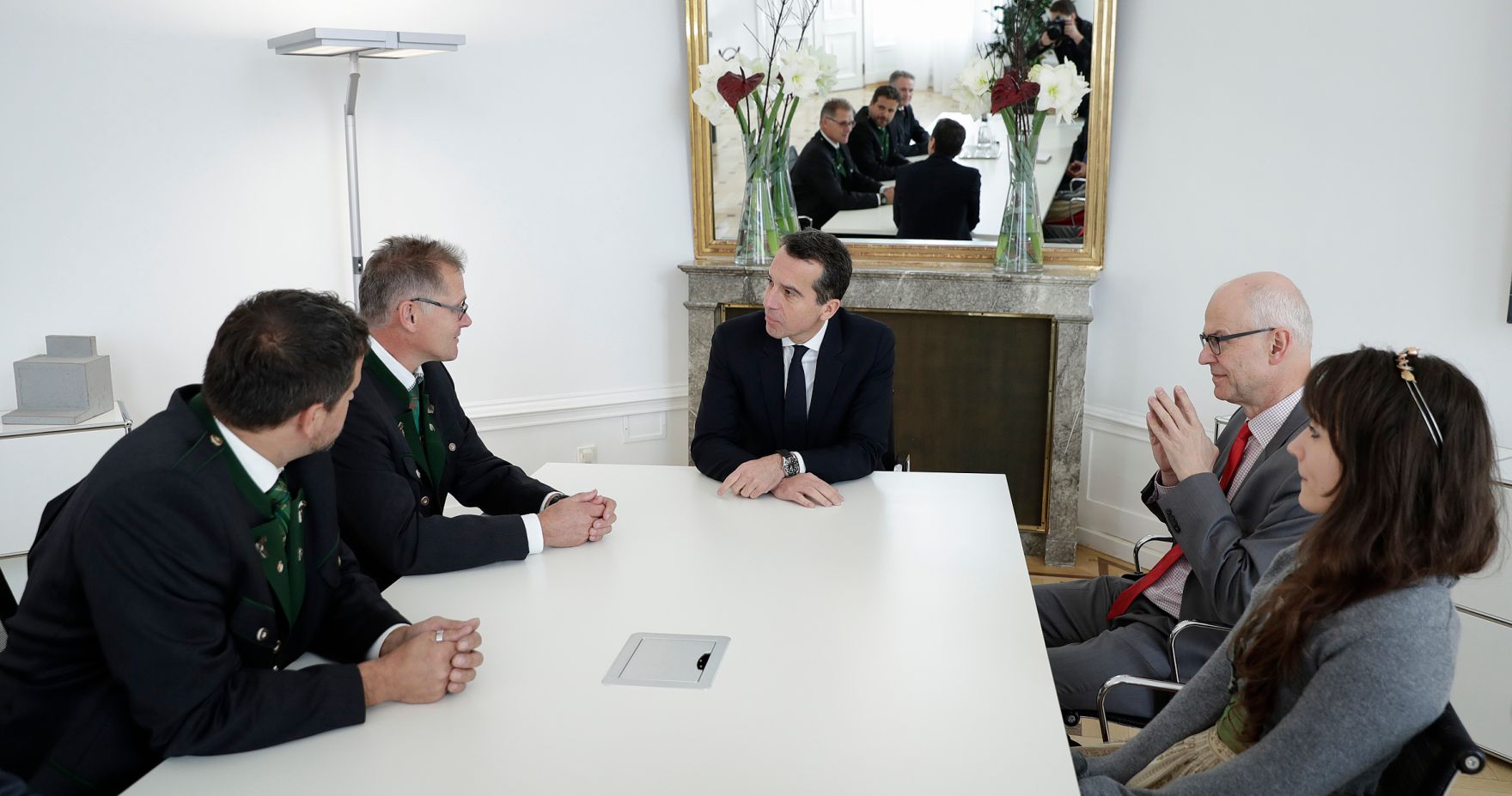Am 10. November 2016 empfing Bundeskanzler Christian Kern eine Delegation des Bundesostbauverbands &Ouml;sterreich zu einem Gespr&auml;ch.
