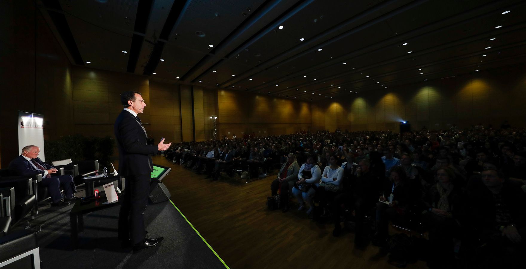 Am 22. November 2016 nahm Bundeskanzler Christian Kern an dem Gewinn Info-Day - "&Ouml;sterreichs Zukunft - deine Chancen. Bildung f&uuml;r alle M&ouml;glichkeiten" teil