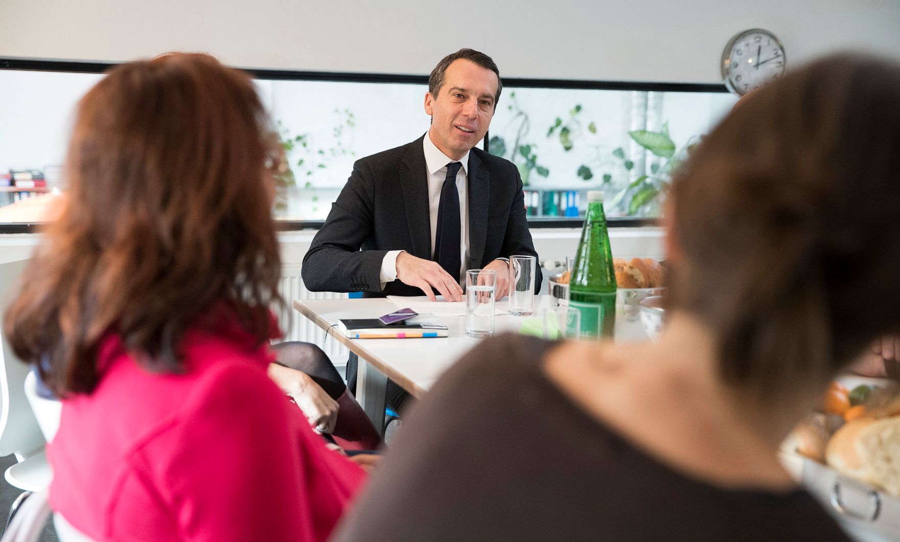 Am 30. November 2016 traf Bundeskanzler Christian Kern UnternehmerInnen zu einem Gespr&auml;ch.