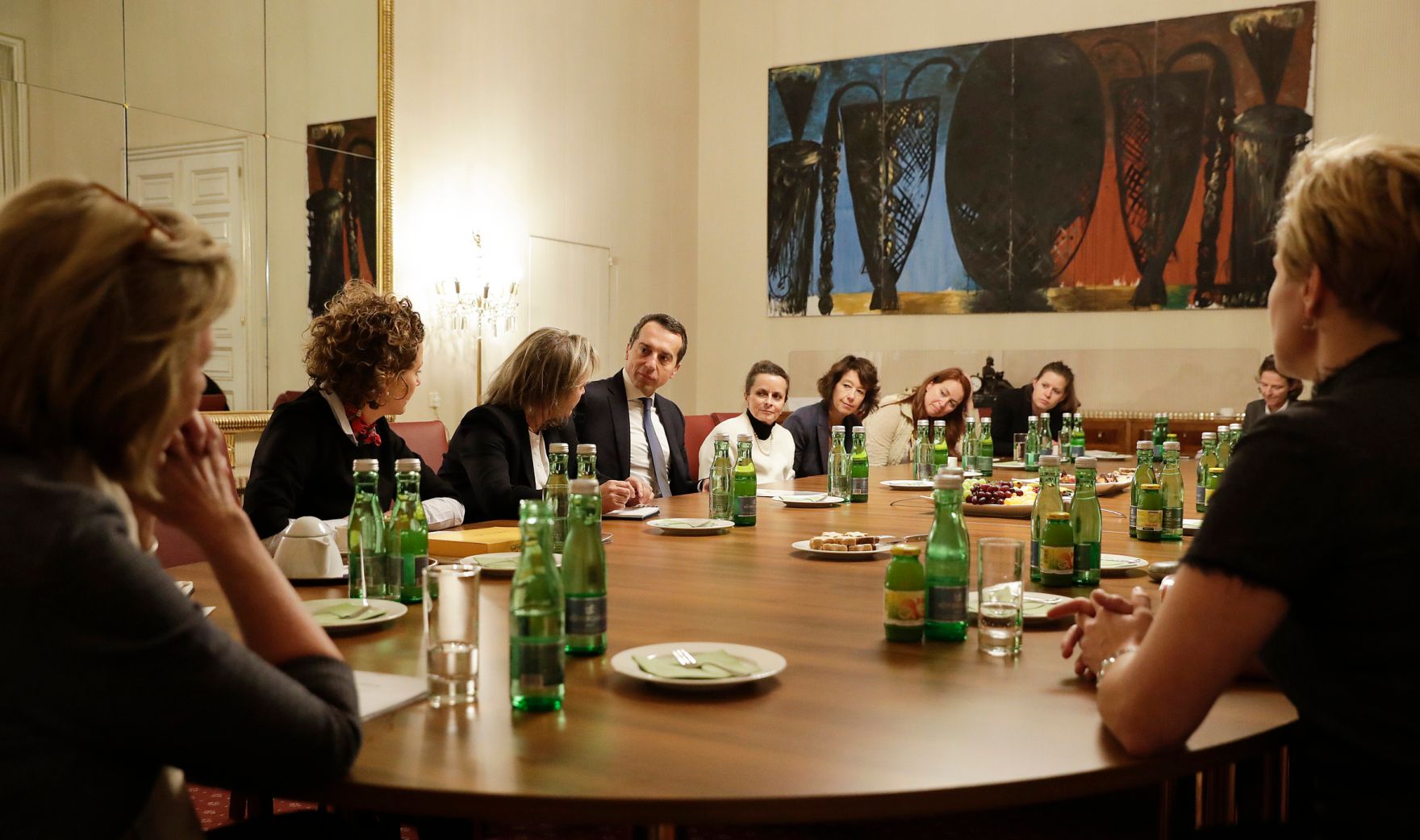 Am 1. Dezember 2016 empfing Bundeskanzler Christian Kern Frauen in der Wirtschaft zu einem Gespr&auml;ch.