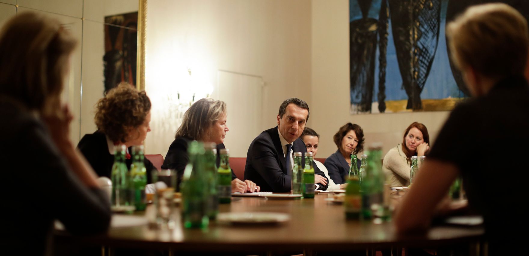 Am 1. Dezember 2016 empfing Bundeskanzler Christian Kern Frauen in der Wirtschaft zu einem Gespr&auml;ch.