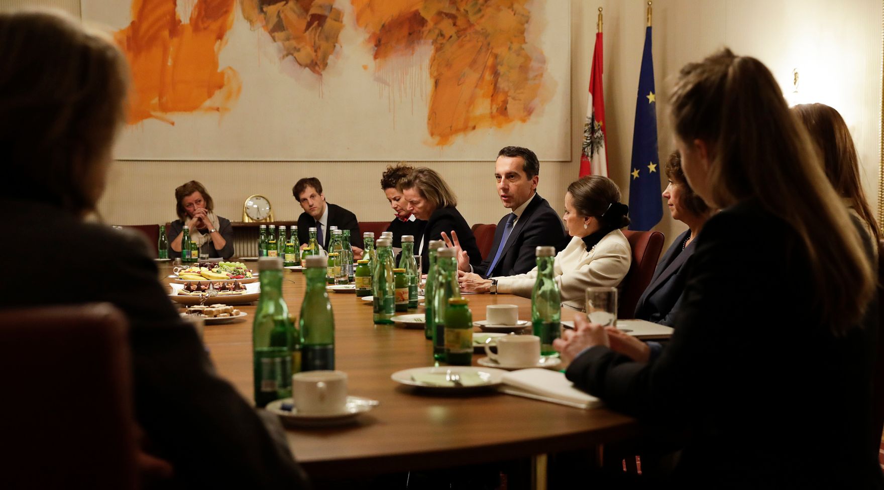 Am 1. Dezember 2016 empfing Bundeskanzler Christian Kern Frauen in der Wirtschaft zu einem Gespr&auml;ch.