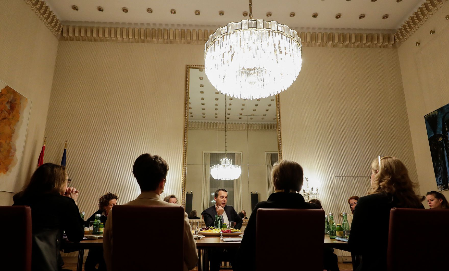 Am 1. Dezember 2016 empfing Bundeskanzler Christian Kern Frauen in der Wirtschaft zu einem Gespr&auml;ch.