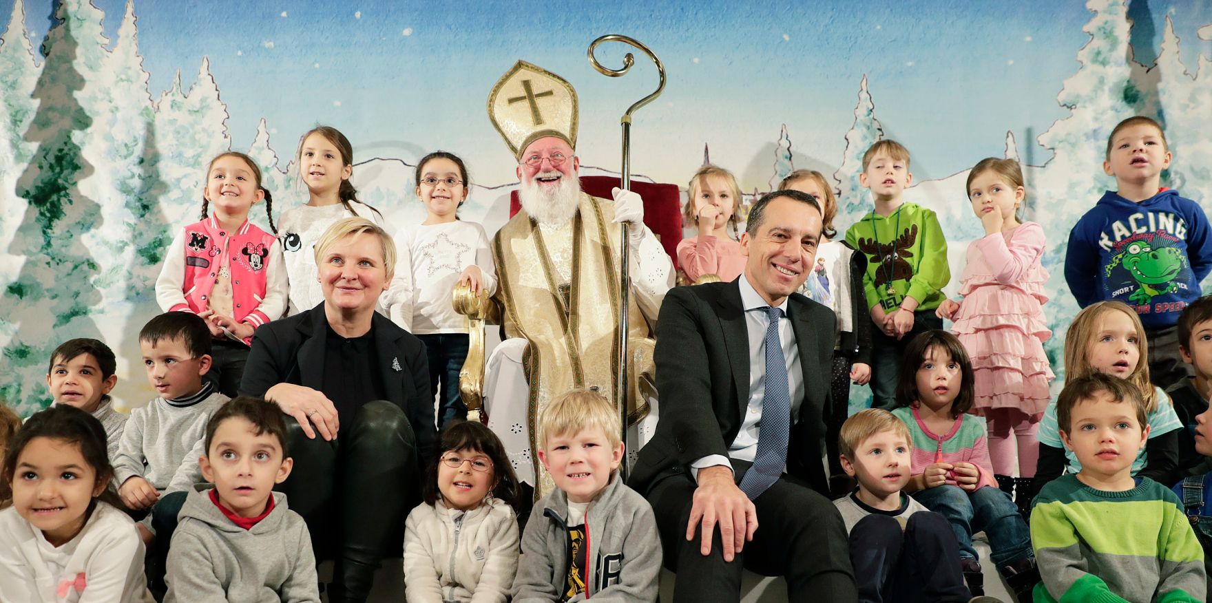 Am 6. Dezember 2016 besuchte Bundeskanzler Christian Kern das Nikolofest mit Kindergartenkindern in der Wiener Bildungsanstalt f&uuml;r Elementarp&auml;dagogik.
