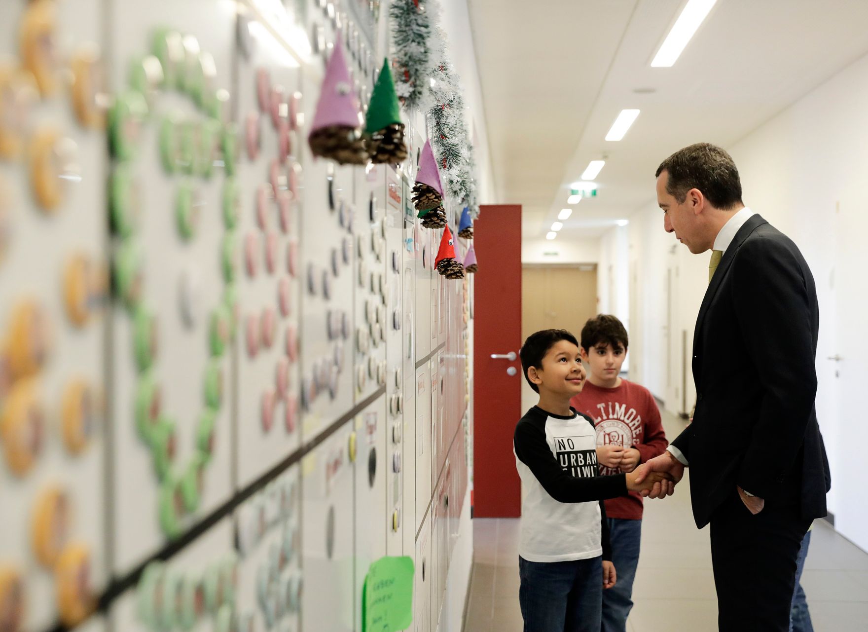 Am 7. Dezember 2016 besuchte Bundeskanzler Christian Kern die Ganztagsschule am Bildungscampus Donaufeld.