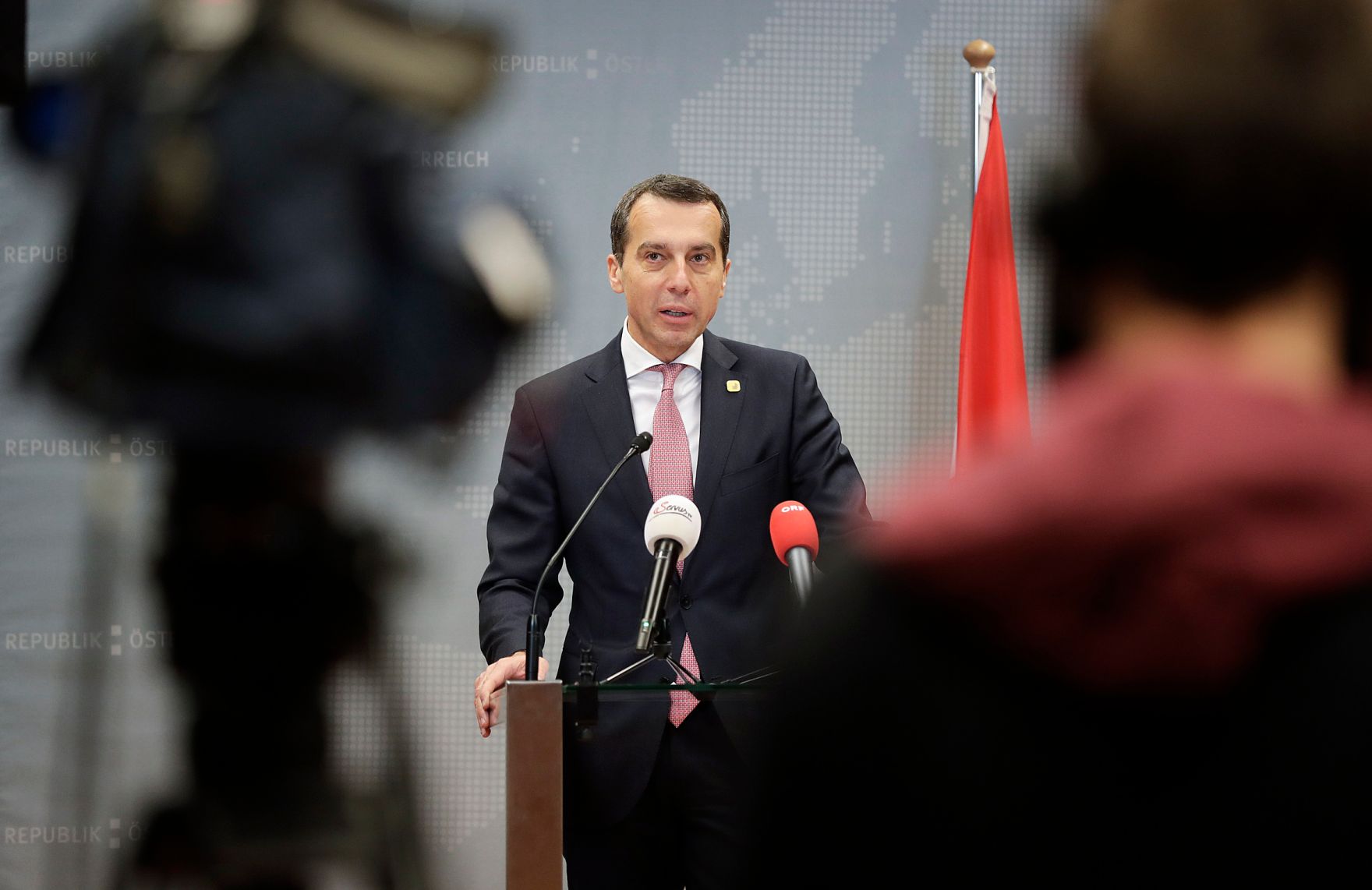 Am 15. Dezember 2016 fand in Br&uuml;ssel der Europ&auml;ische Rat der Staats- und Regierungschefs statt. Im Bild Bundeskanzler Christian Kern bei der Pressekonferenz nach dem Europ&auml;ischen Rat.