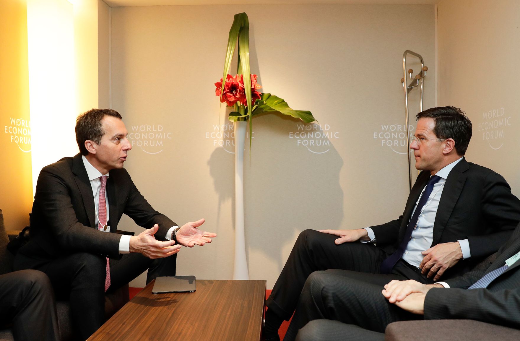 Am 19. J&auml;nner 2017 nahm Bundeskanzler Christian Kern (l.) am Weltwirtschaftsforum in Davos teil. Im Bild mit dem der niederl&auml;ndischen Ministerpr&auml;sidenten Mark Rutte (r.).