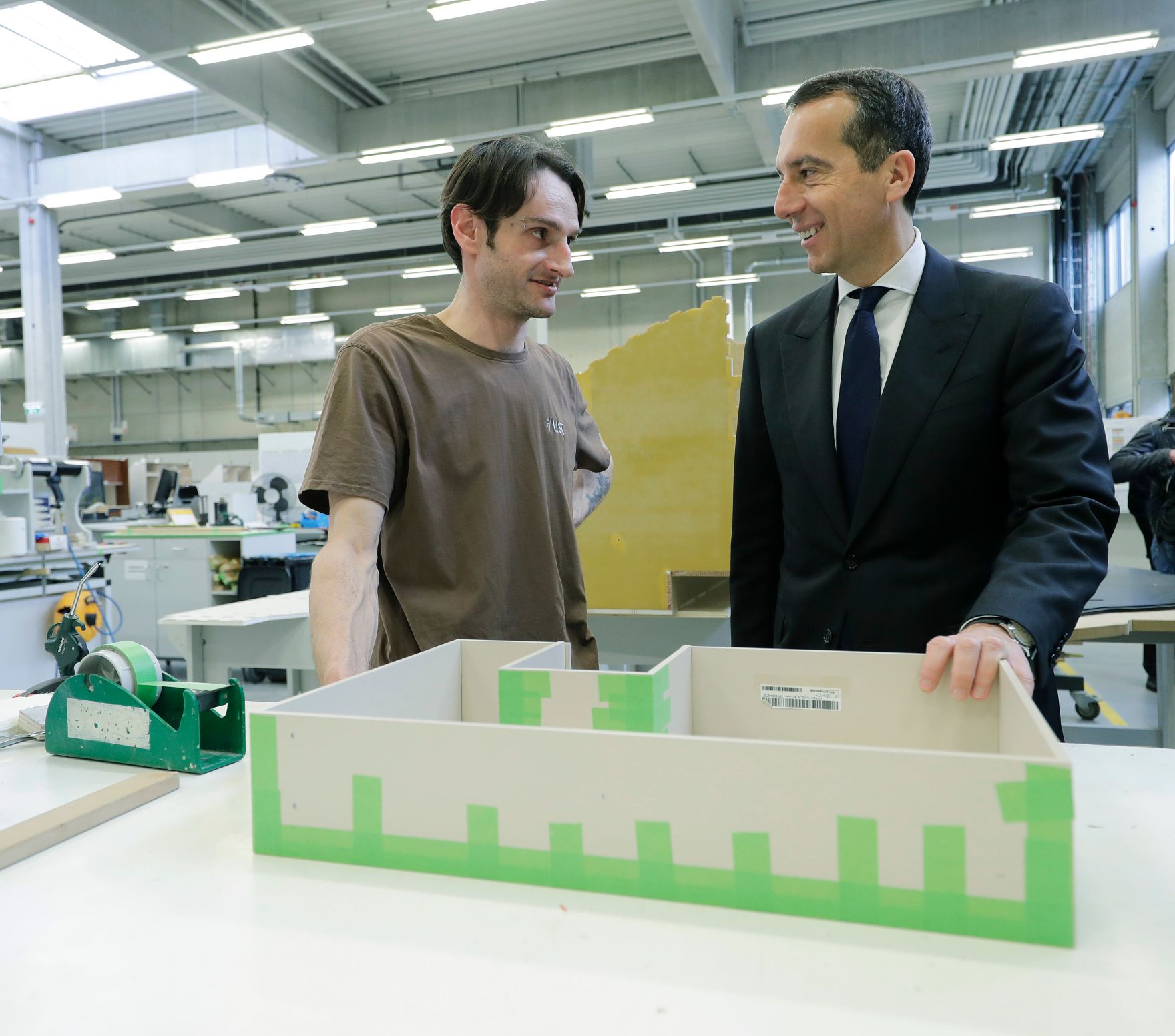 Am 22. Februar 2017 besuchte Bundeskanzler Christian Kern die Firma F. LIST GMBH in Thomasberg.